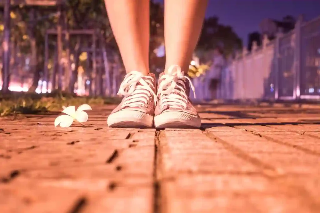 girl feet in park